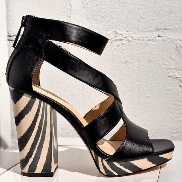 Calvin Klein Verene Zebra Wood Striped Chunky Strapy Sandal Ankle Heels Size 8 - Picture 15 of 15